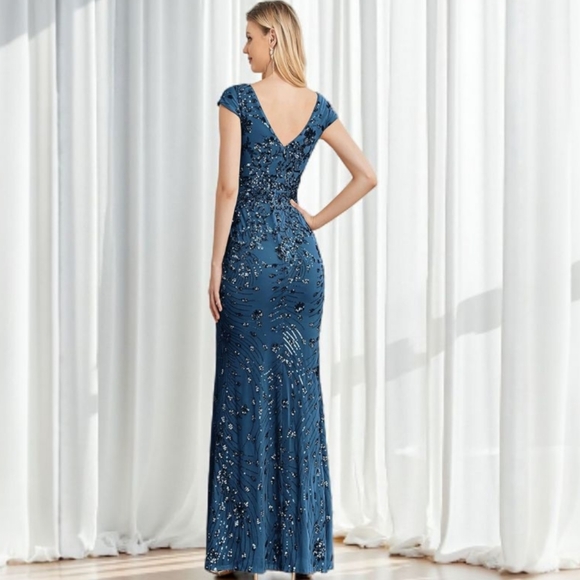 Elegant Teal  Blue Evening Dress - Picture 4 of 14